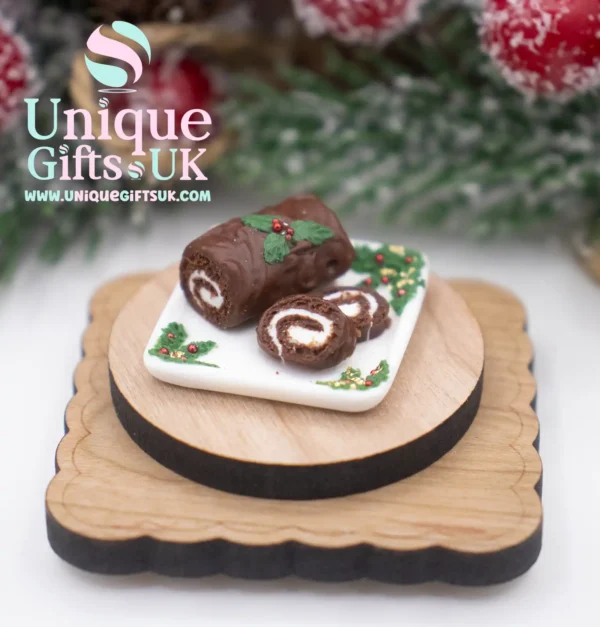 Miniature Sculpted Yule Log - Image 3